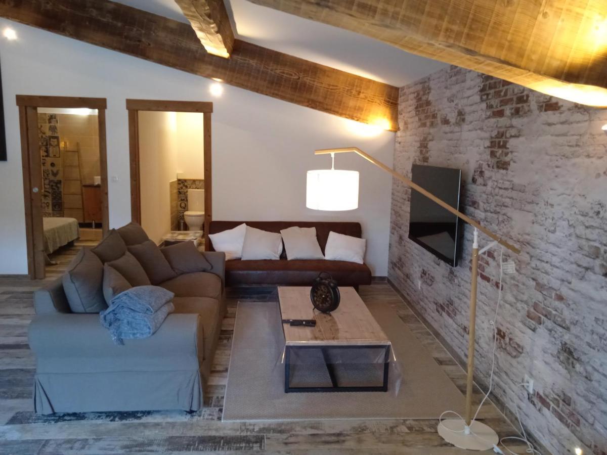 Gite Du Mas De La Finiere ,Avec Spa Interieur Chateaurenard Exterior photo